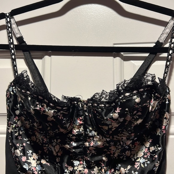 36C Floral Bustier Corset Style top Hook up Back - Picture 3 of 5